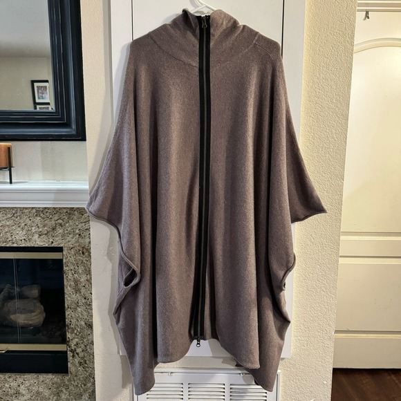Soft Surroundings Wool, Angora, Cashmere Blend Cowl Neck Sweater Cape Size Large - Picture 4 of 6